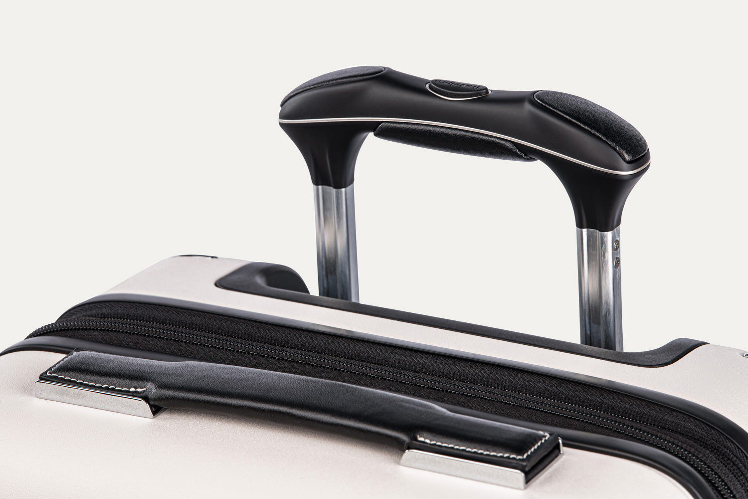 Travelpro® x Travel + Leisure® Compact Carry-on/Checked Medium Spinner - Ensemble de bagages