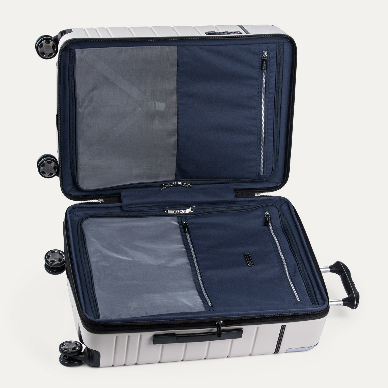 Travelpro® x Travel + Leisure® Compact Carry-on/Checked Medium Spinner - Ensemble de bagages