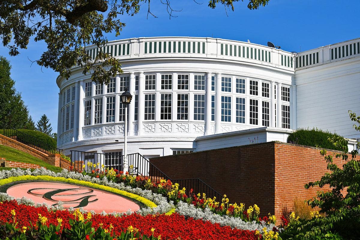 Greenbrier building and garden