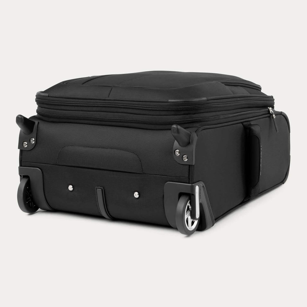 Maxlite® 5 20" International Carry-On Expandable Rollaboard