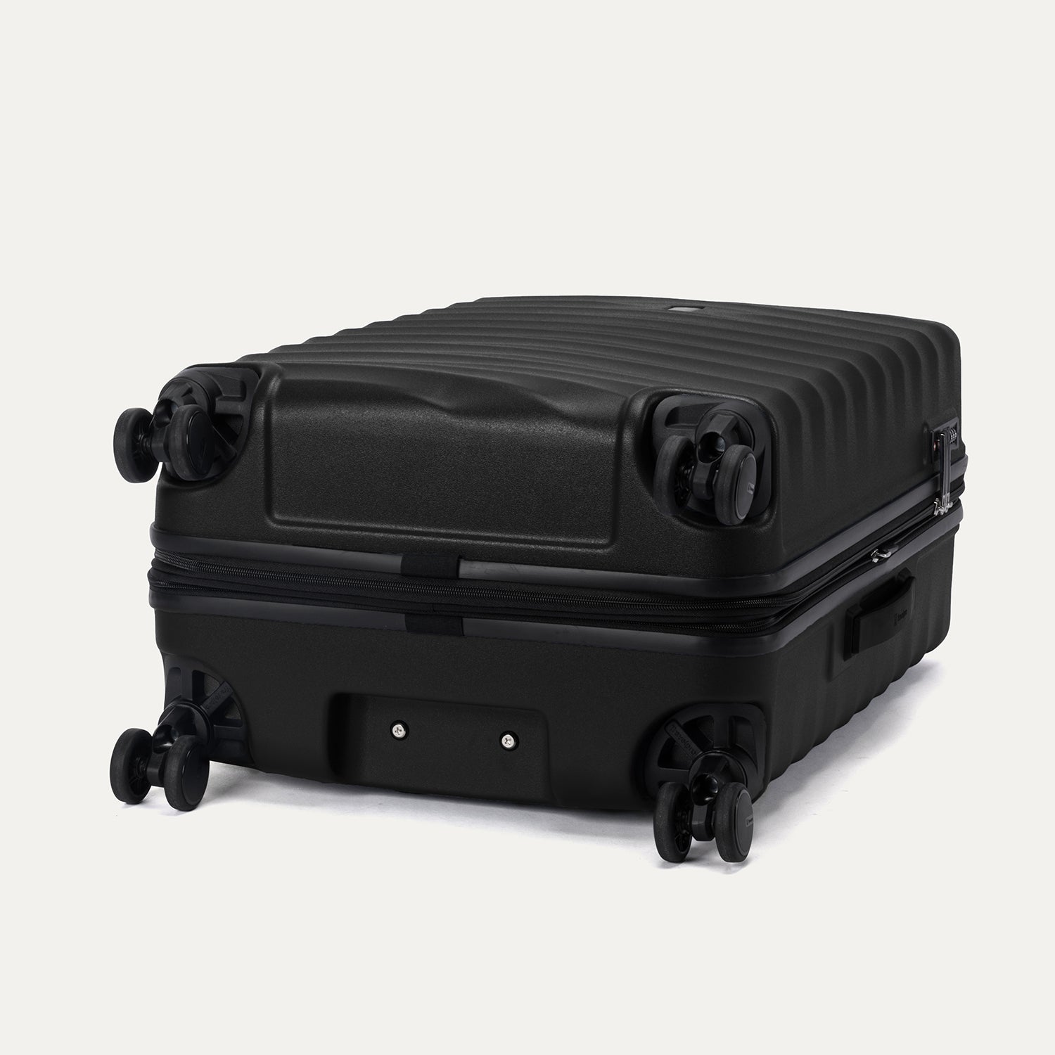 Maxlite® Air V2 Medium Check-In Hardside Spinner