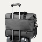 Ensemble de bagages Travelpro® x Travel + Leisure : valise spinner moyenne pour l'enregistrement et sac de voyage à fond ouvrant