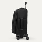Vue de profil de la valise à roulettes Travelpro Crew Classic Spinner en noir, présentée déployée avec ses poignées latérales discrètes.
