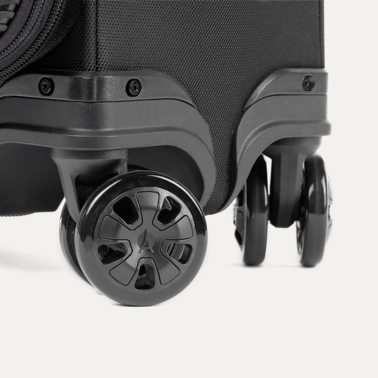 Valise cabine extensible à roulettes Crew™ Classic Compact