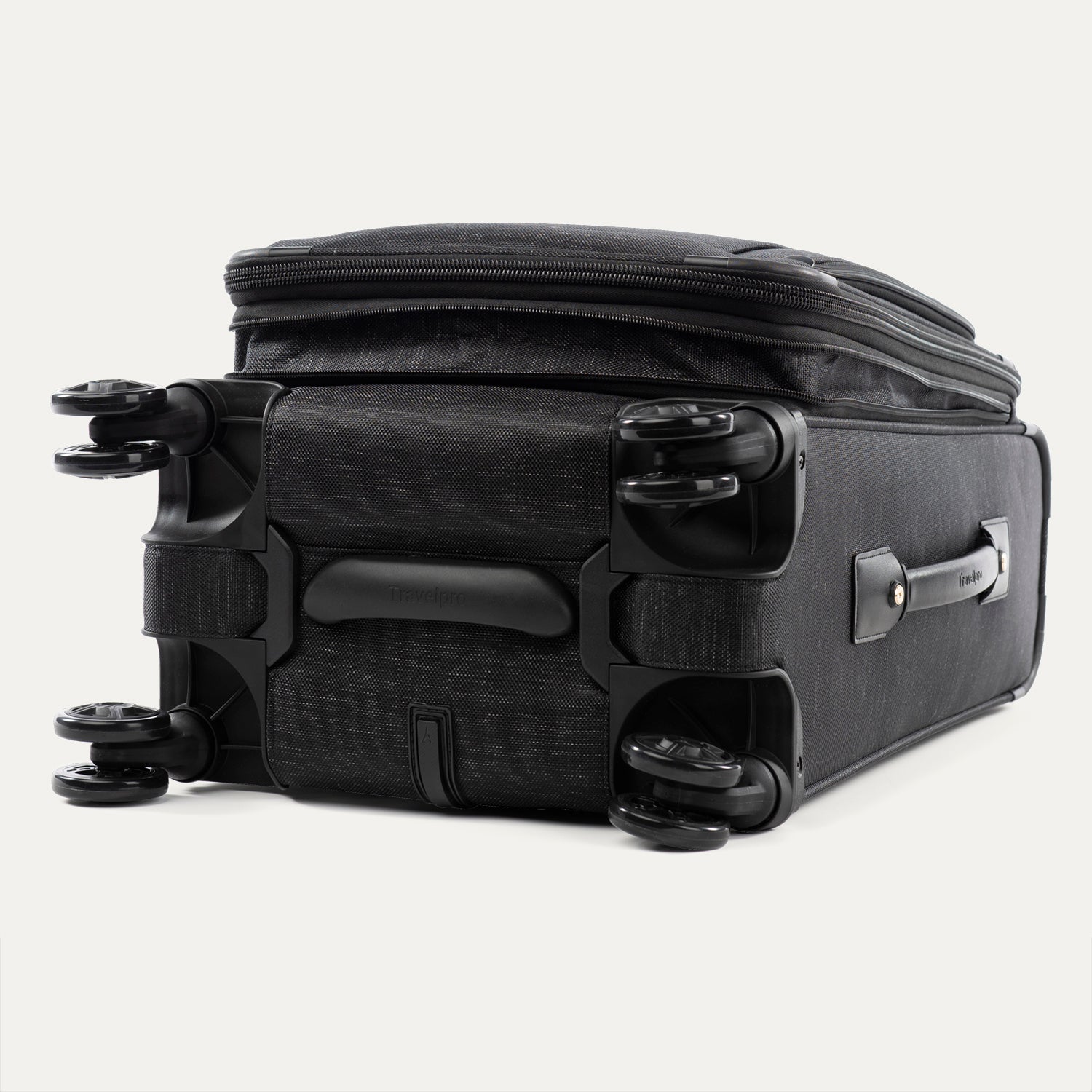 Valise Spinner Extensible Platinum® Elite de 21 po