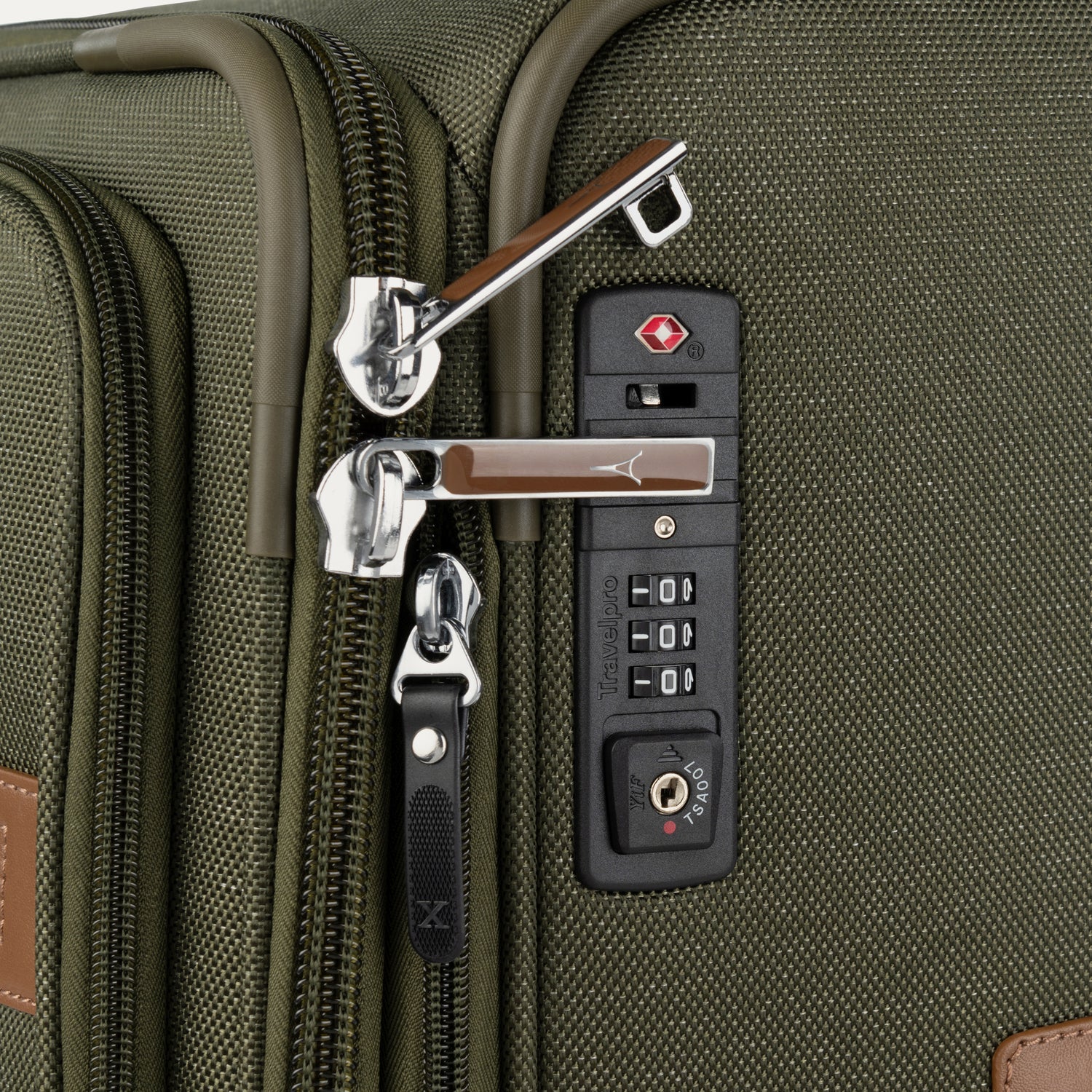 Platinum® Elite 25 po Extensible à roulettes