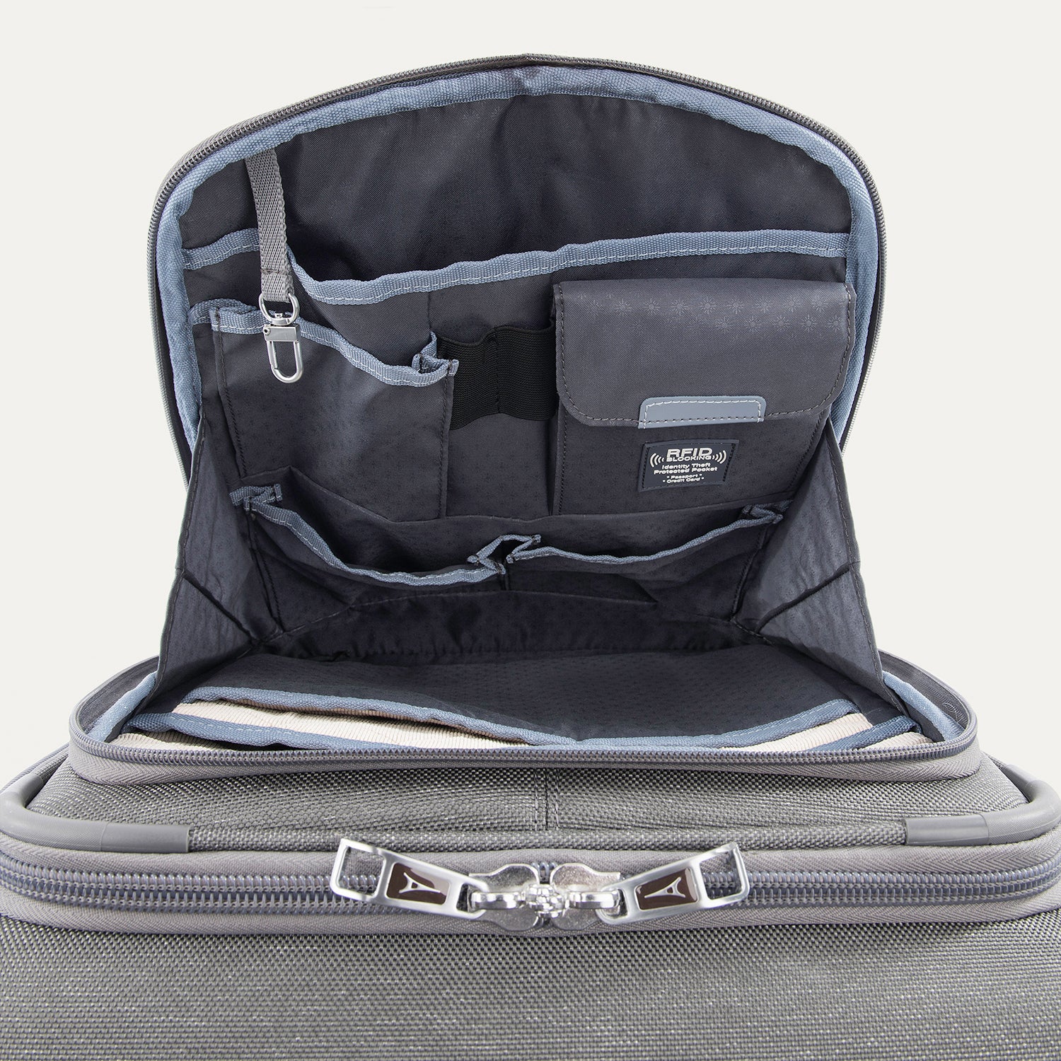 Platinum® Elite 20" Carry-On / Medium Check-In Set