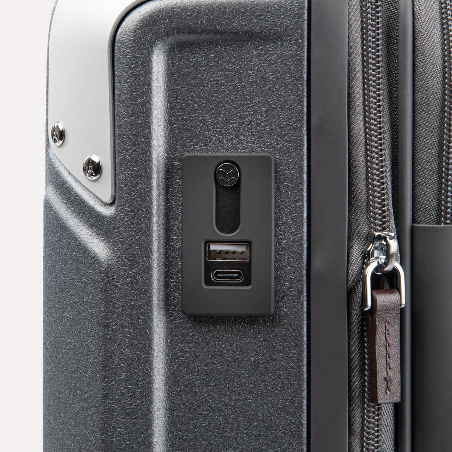 Valise rigide à roulettes cabine Platinum® Elite Slim