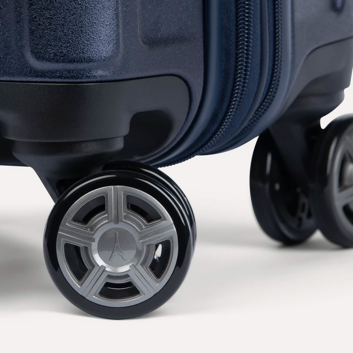 Valise rigide à roulettes cabine Platinum® Elite Slim