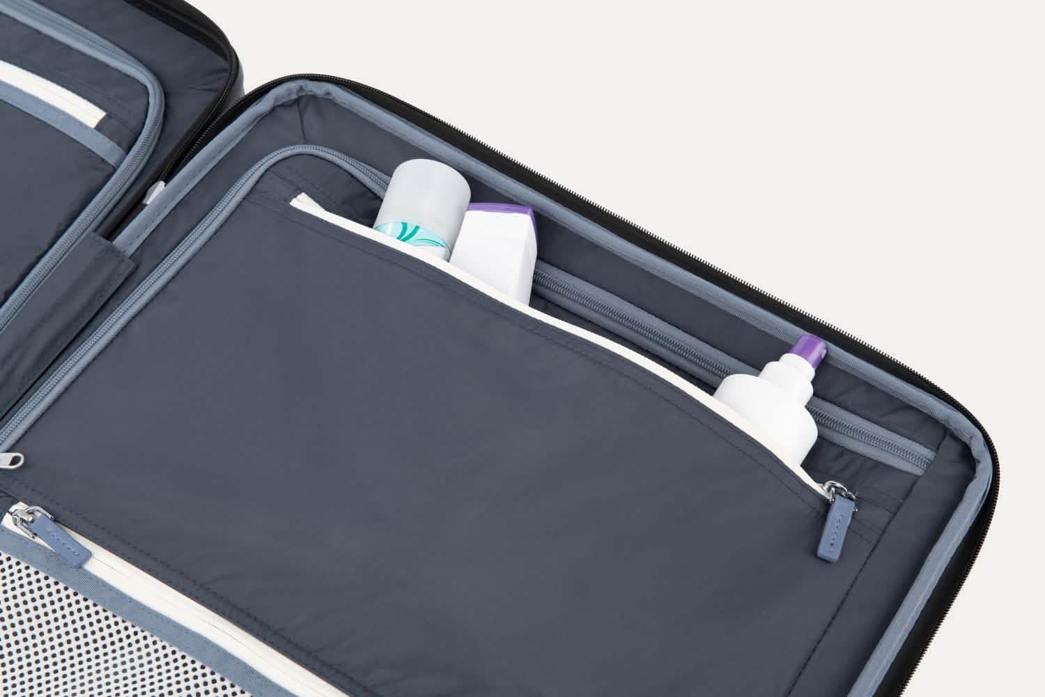 Valise grand format à roulettes en polycarbonate Platinum® Elite