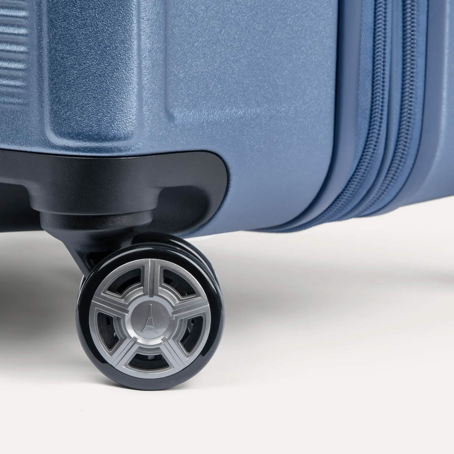 Valise grand format à roulettes en polycarbonate Platinum® Elite