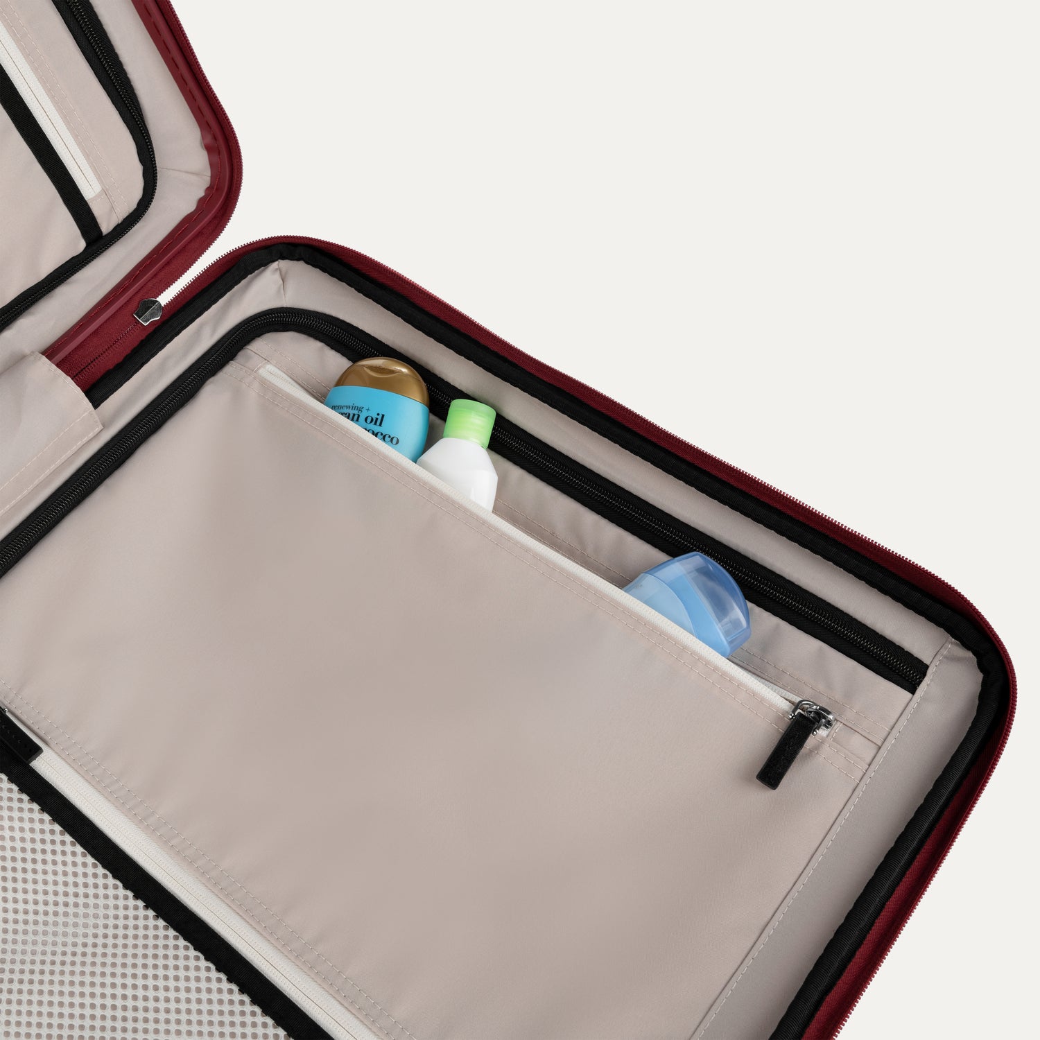 Platinum® Elite Medium Check-In Expandable Hardside Spinner