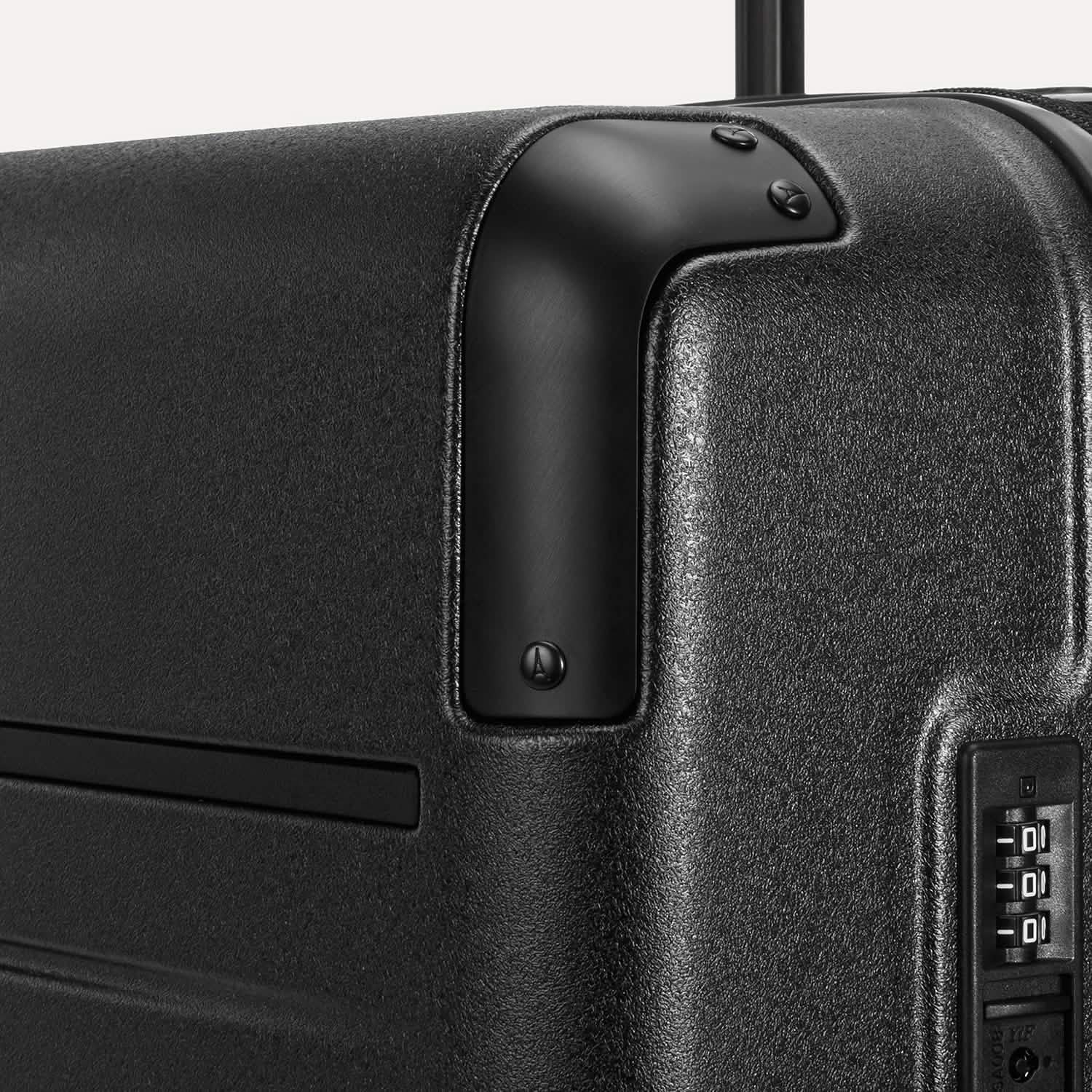 Platinum® Elite Carry-On / Large Check-In Hardside Set