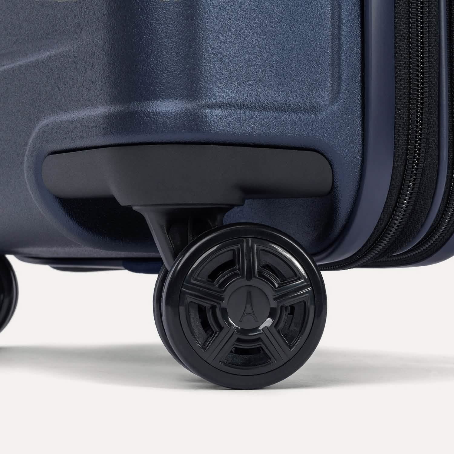 Platinum® Elite Medium Check-In Hardside Spinner