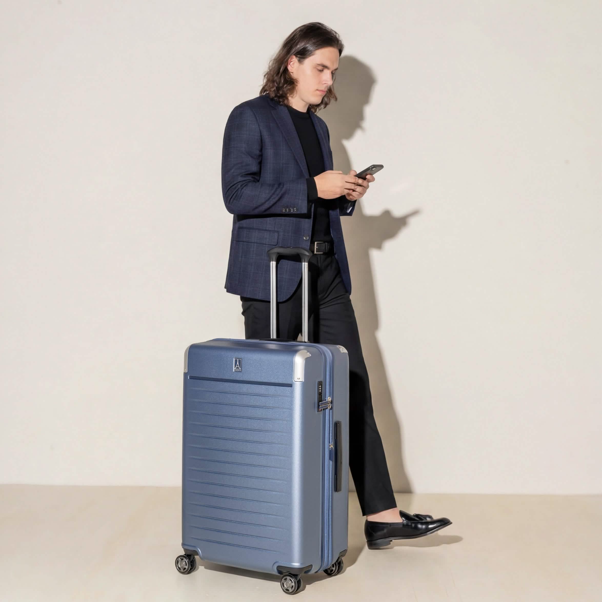 Valise Grand Format Rigide à Roulettes Platinum® Elite