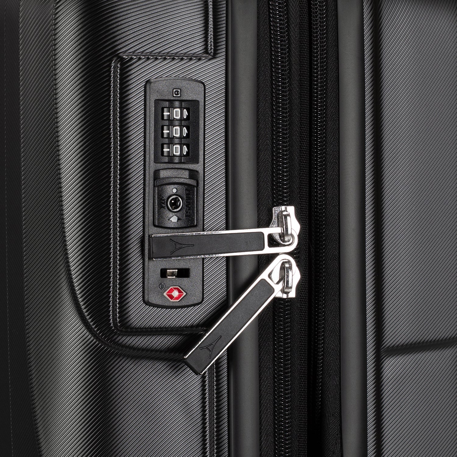 Hydrogen®  Three Piece Luggage Set