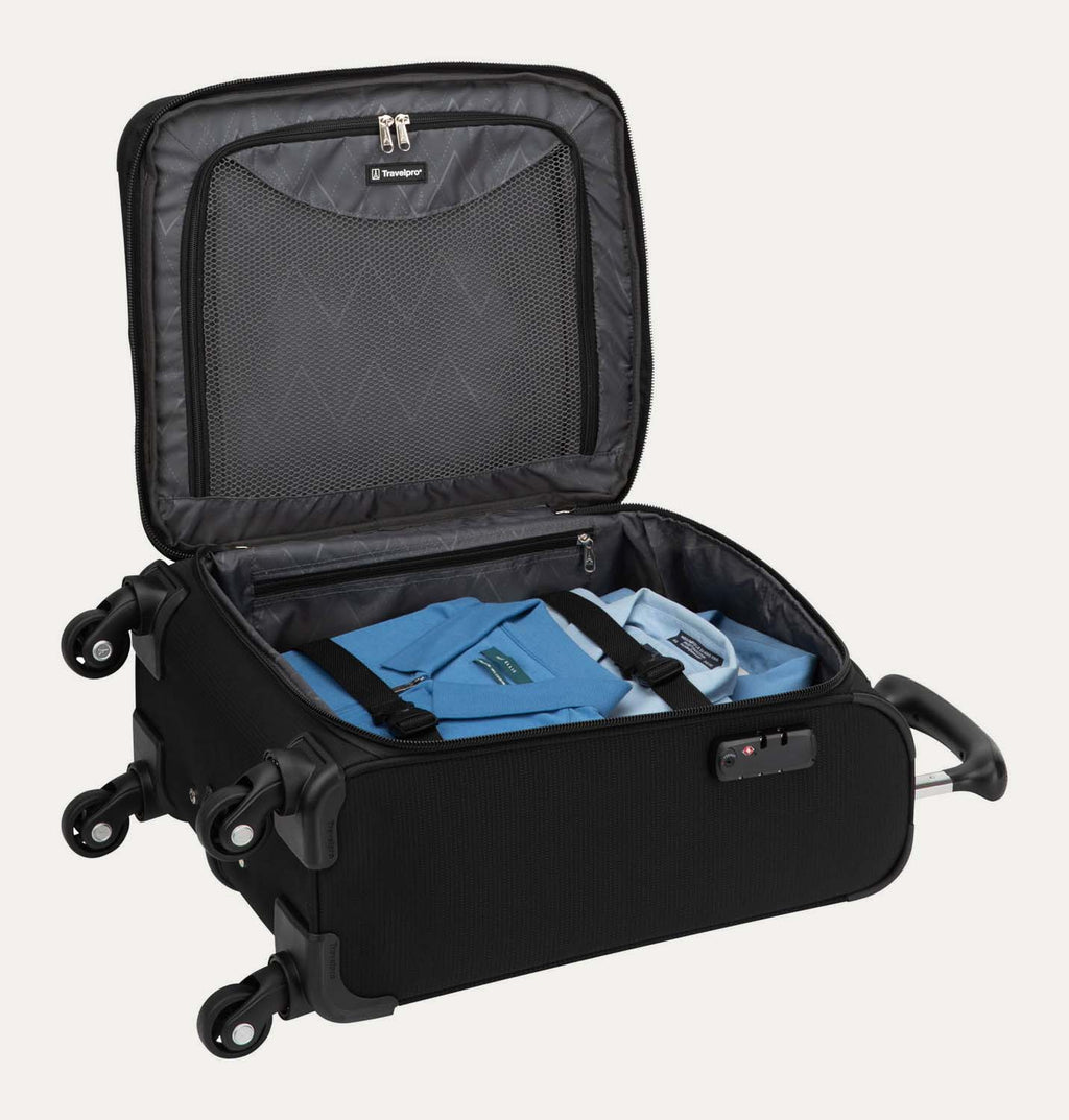 Valise extensible à roulettes Connoisseur 4 - 21,75 pouces