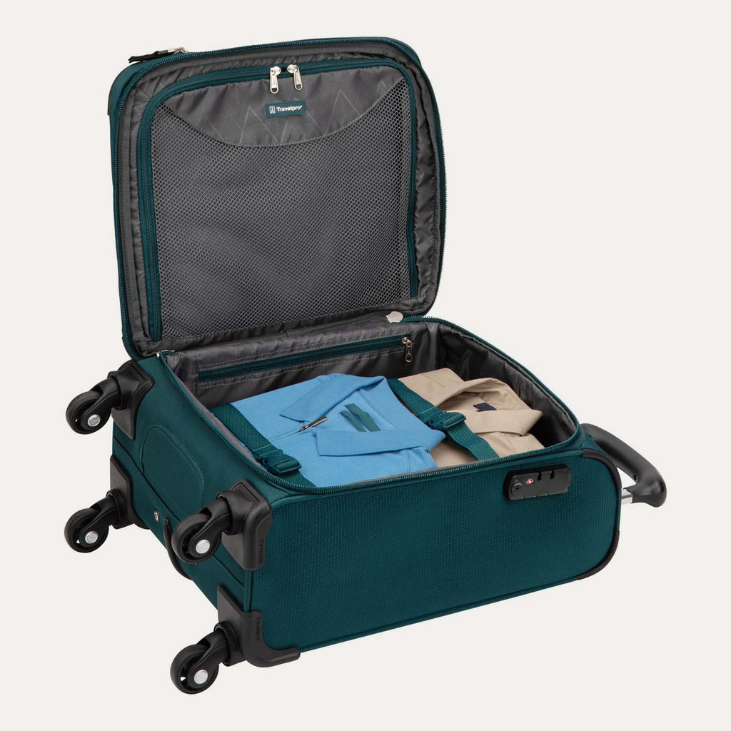 Valise extensible à roulettes Connoisseur 4 - 21,75 pouces